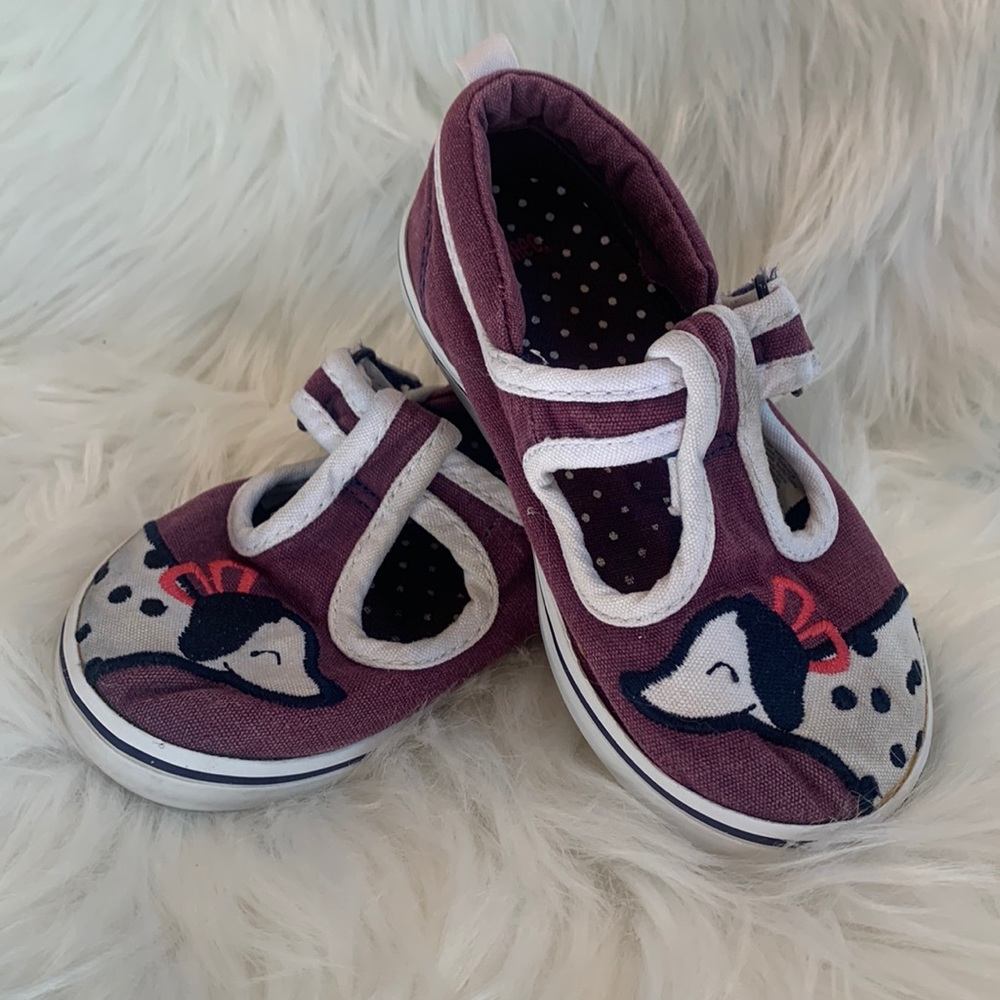Toddler Girls Purple Velcro shoes !